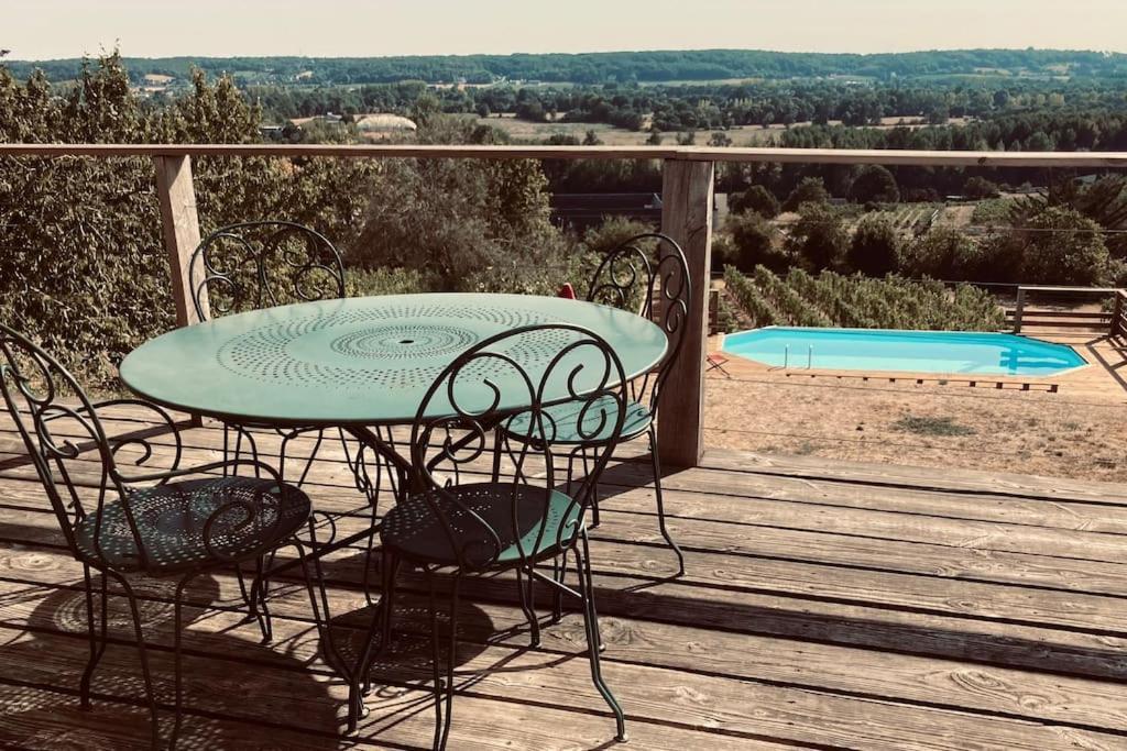 Maison Vue Panoramique Depuis Le Coteau De Chinon Exterior photo